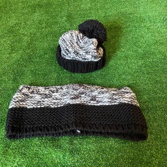 Knitted Beanie Winter Hat w/Pom-Pom & Infinite Scarf Heather Black Grey Kids Set - Picture 4 of 5
